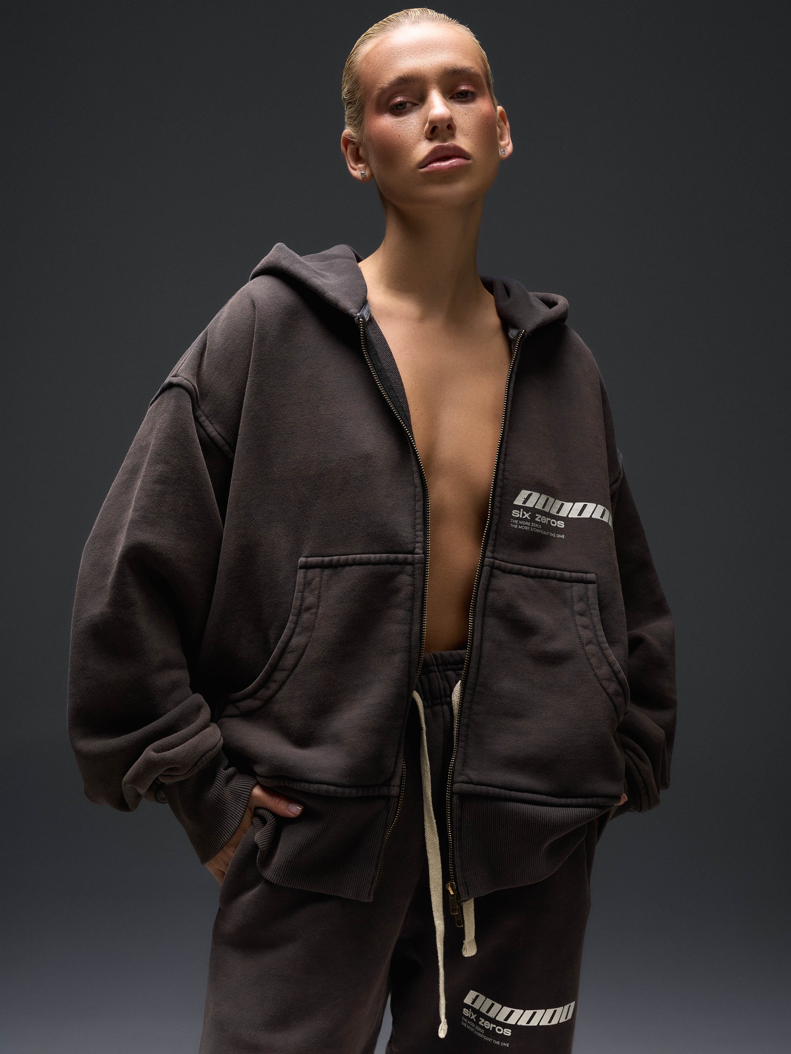 КОСТЮМ "JESUS BROWN"