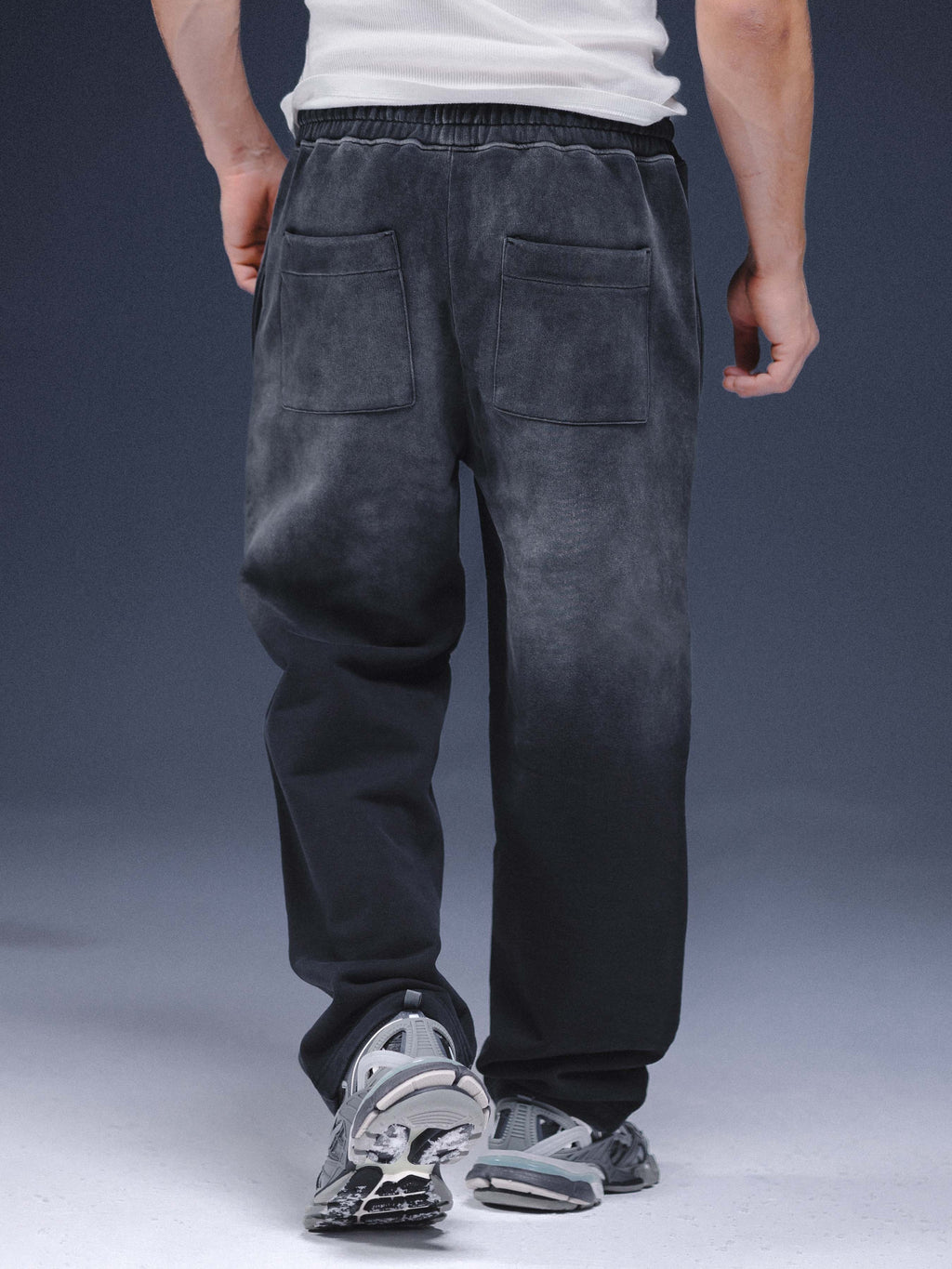 STRAIGHT PANTS "ONE WASHED BLACK"