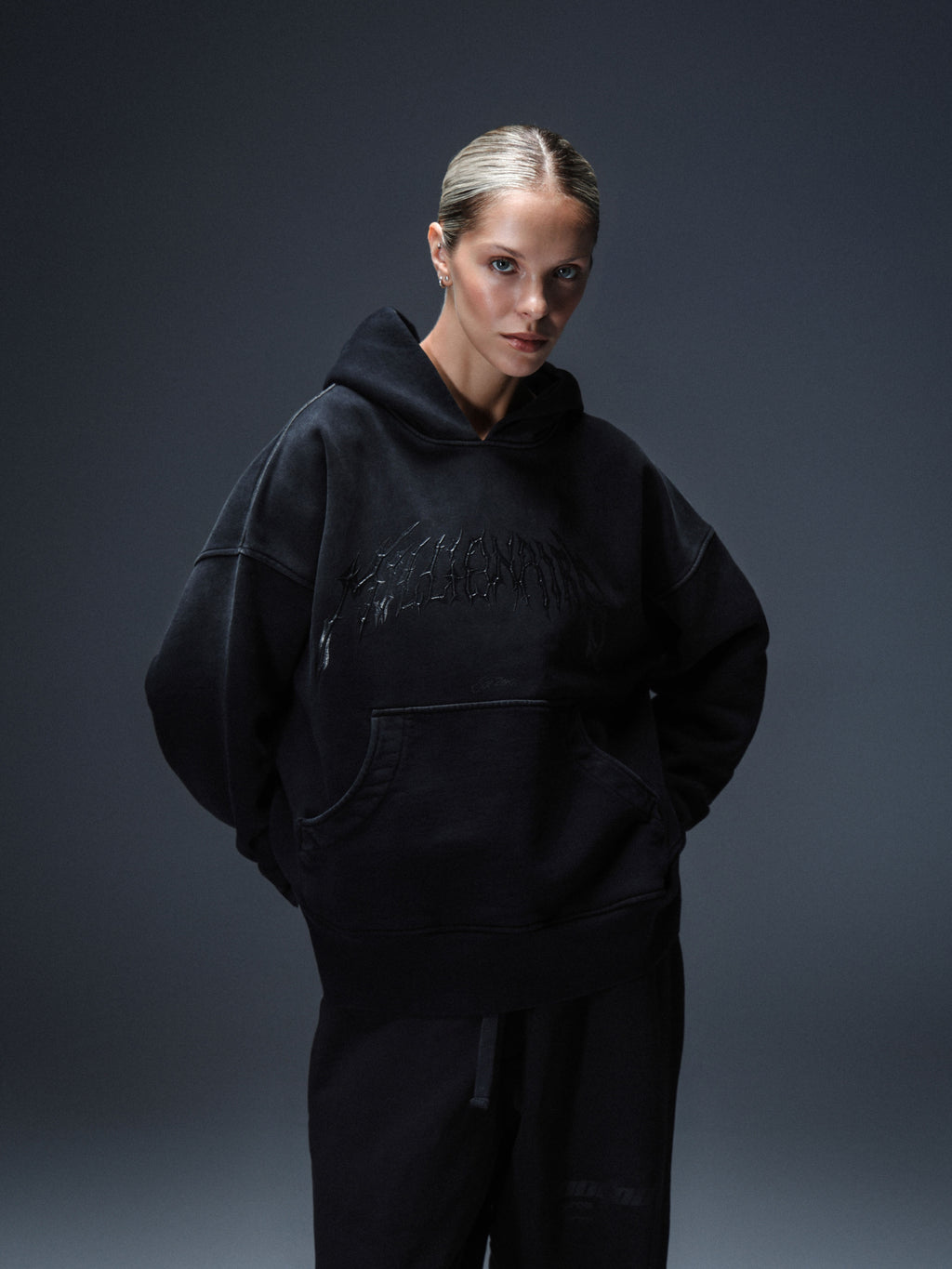 HOODIE ROYAL WASHED BLACK