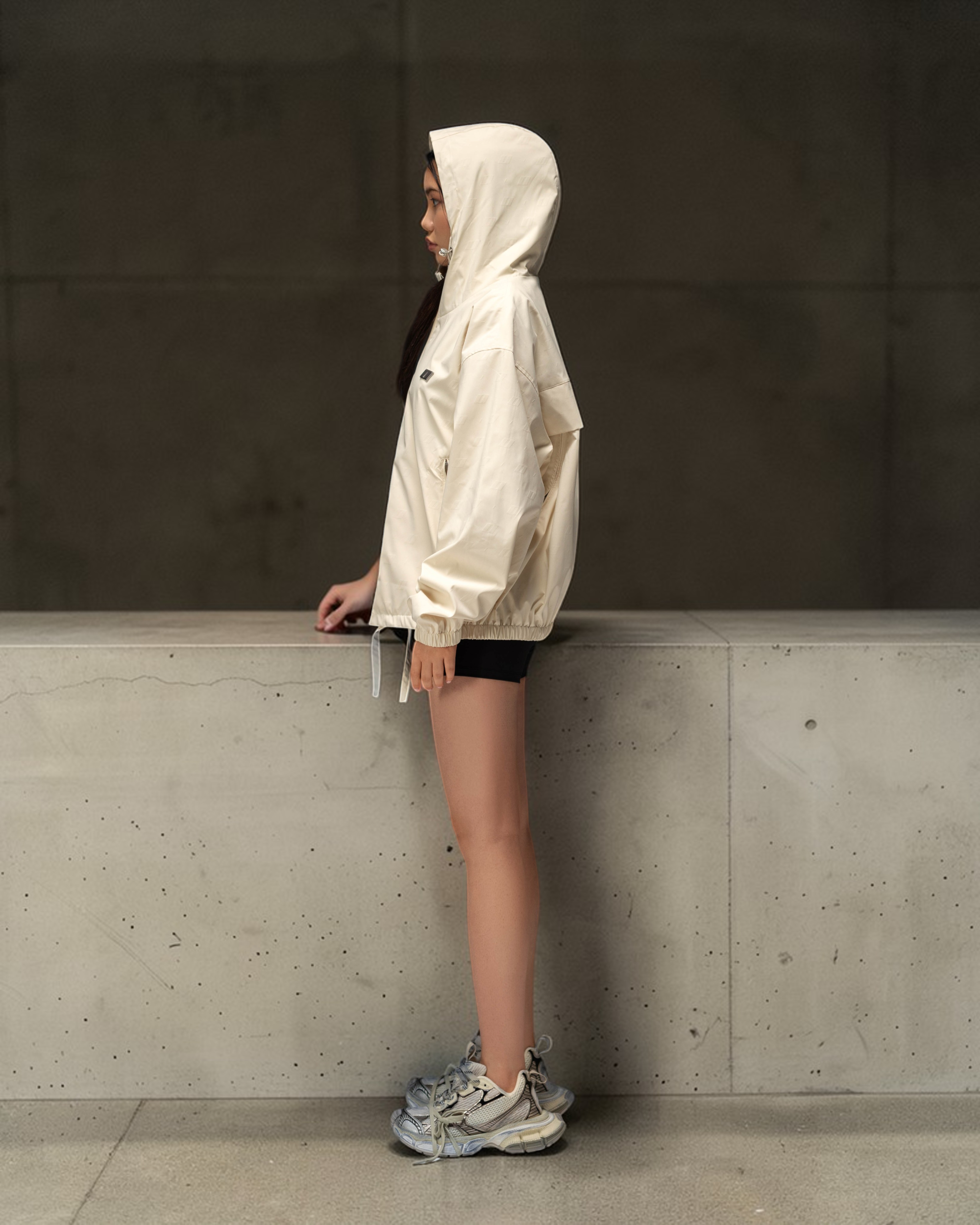 Jacket ZERO FORM monogram off-white