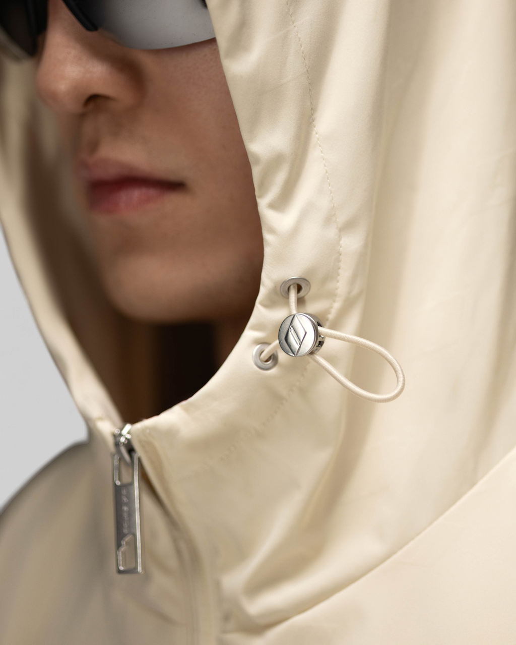 Jacket ZERO FORM monogram off-white